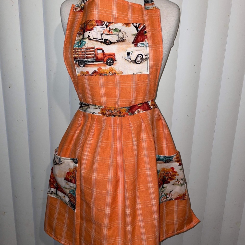 Adult sized autumn apron. Handmade by Me Donna Braswell